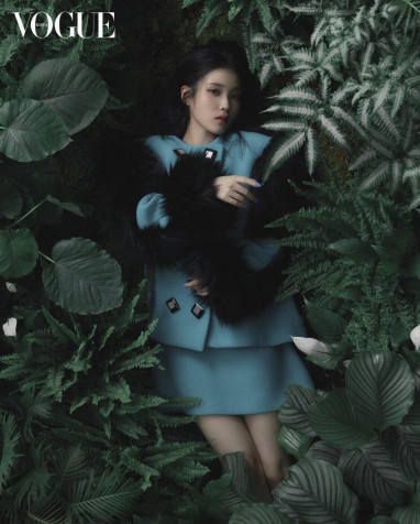 Iu Vogue Android Wallpaper 1080x1345px