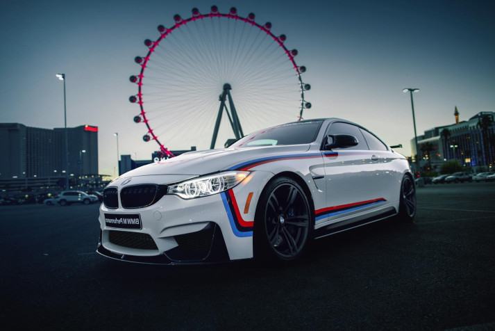 Bmw M4 MacBook Wallpaper 1900x1267px