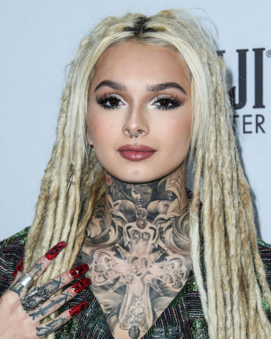 Zhavia Ward Wallpaper for Mobile 1200x1500px