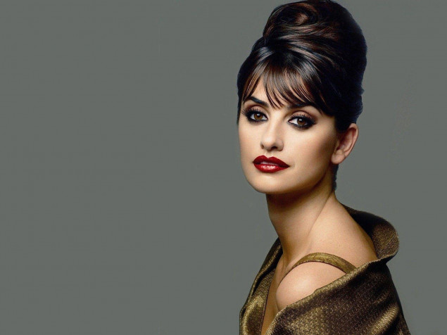 Penelope Cruz Wallpaper Image 1600x1200px