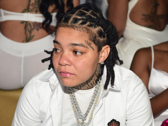 Young M A Desktop HD Background 1600x1200px