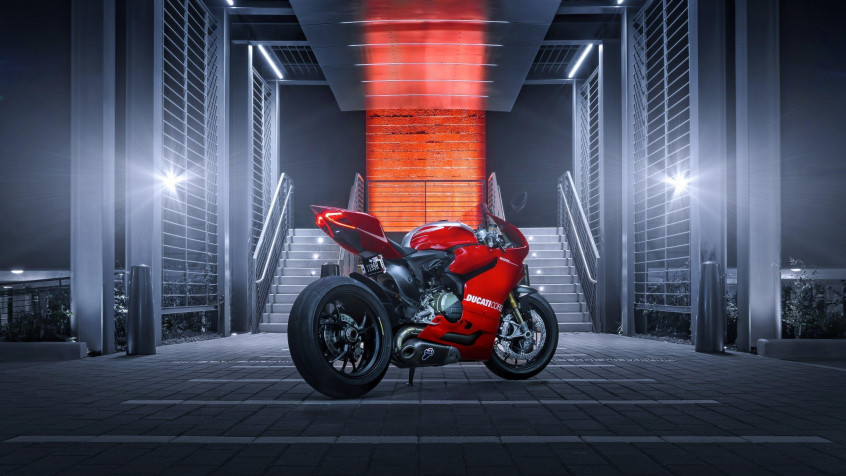 Ducati Panigale V4 4k UHD Wallpaper 3840x2160px