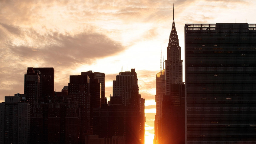 Manhattanhenge 2k QHD Wallpaper 2560x1440px