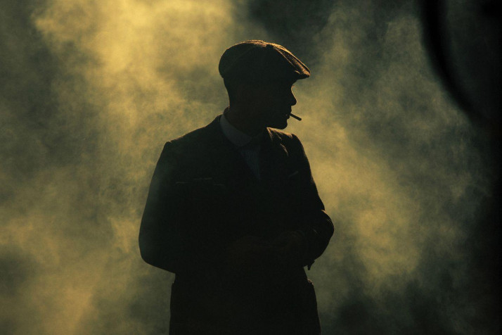 Thomas Shelby Smoking HD Background 1440x960px