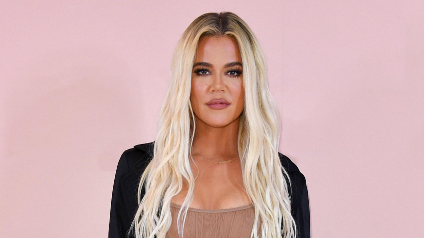 Khloe Kardashian 2k QHD Wallpaper 2560x1440px