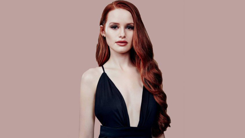 Madelaine Petsch HD Background 6491x3651px