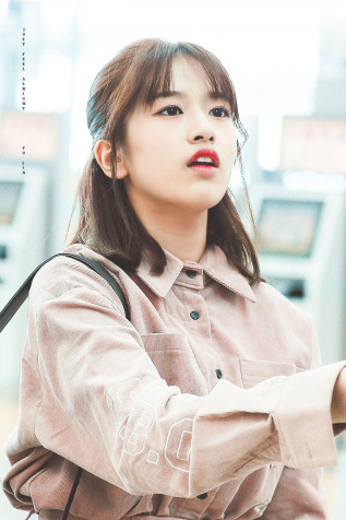 An Yu Jin Phone HD Background 1333x2000px