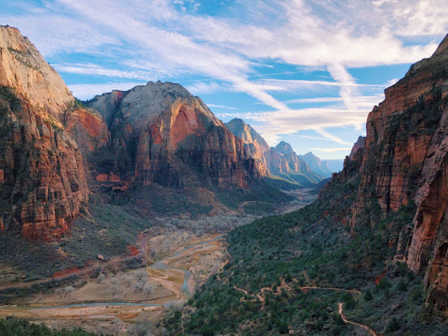 Zion National Park HD Background 2500x1875px