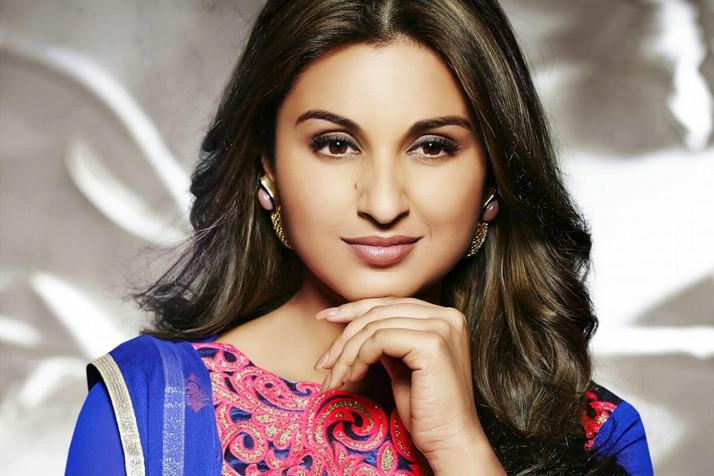 Parineeti Chopra HD Background 1920x1280px