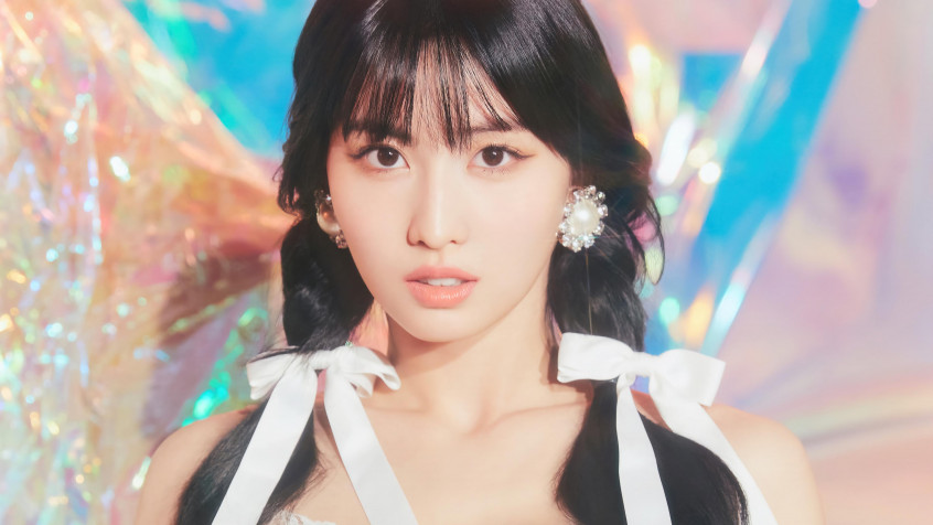 Momo Hirai 4k UHD Wallpaper 3840x2160px