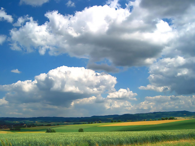 Beautiful Sky Clouds Wallpaper Image 1600x1200px