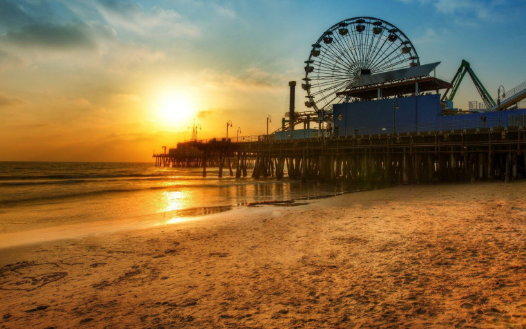 Santa Monica Pier Widescreen HD Wallpaper 1920x1200px