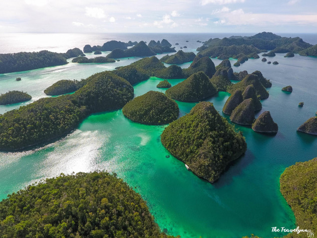 Raja Ampat Laptop Wallpaper 2500x1875px