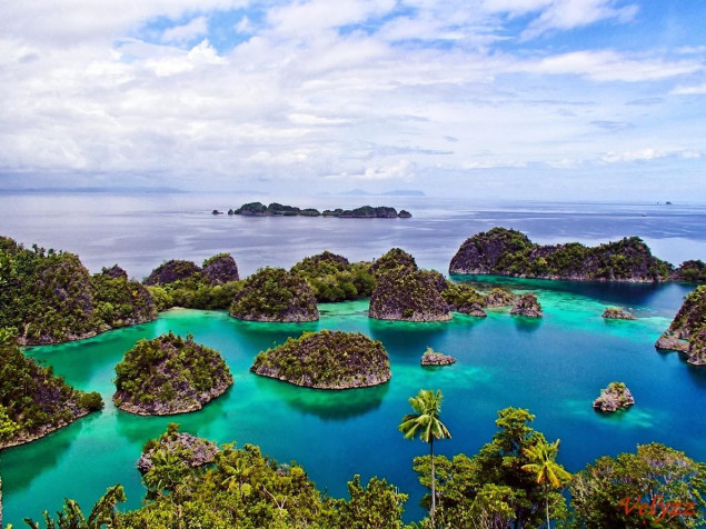 Raja Ampat Wallpaper Image 1190x893px