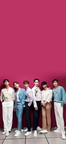 2pm iPhone 13 Mini Wallpaper 1080x2340px