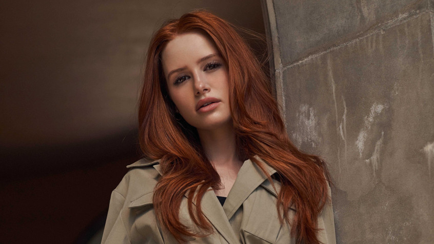 Madelaine Petsch Background Image 3500x1969px