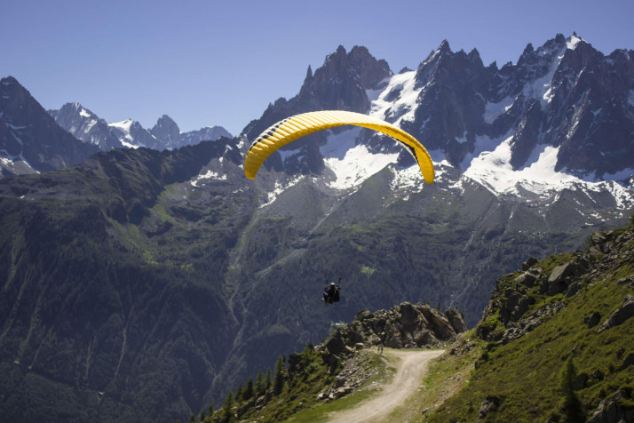 Paragliding Laptop Wallpaper 3840x2560px