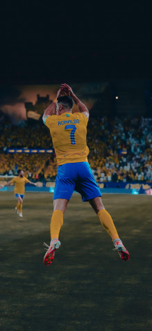 Cristiano Ronaldo Al Nassr Wallpaper for iPhone 1875x4061px