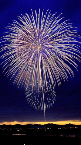 Fireworks Wallpaper for iPhone 1080x1921px