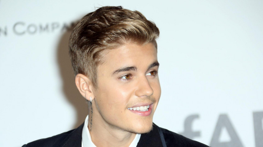 Cute Justin Bieber Full HD 1080p Wallpaper 1920x1080px