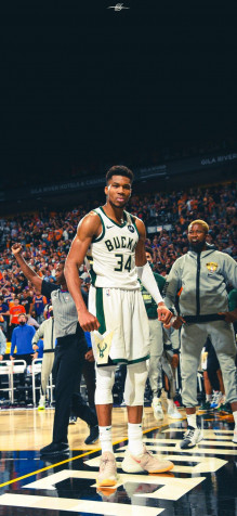 Giannis Antetokounmpo iPhone Wallpaper 944x2048px