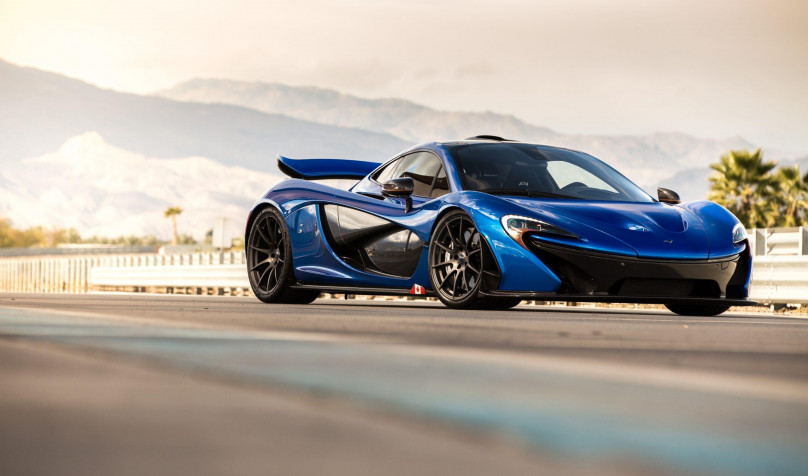 Mclaren P1 MacBook Background 2560x1509px