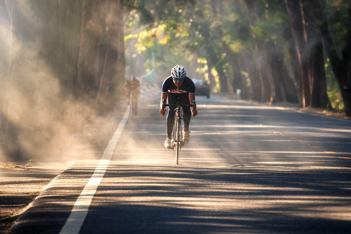 Cycling Laptop Background 3182x2122px