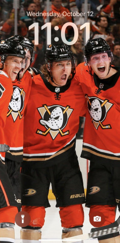 Anaheim Ducks Phone Wallpaper 828x1669px