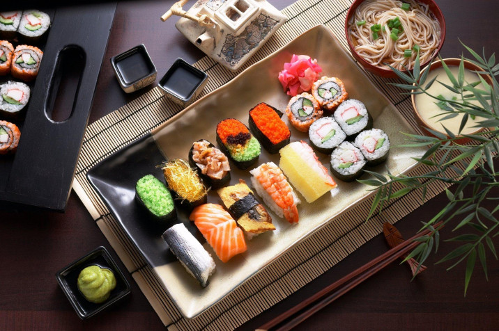 Sushi Desktop HD Wallpaper 1920x1277px