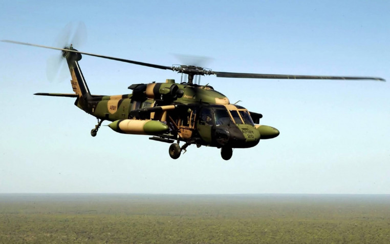 Black Hawk Widescreen HD Wallpaper 1920x1200px