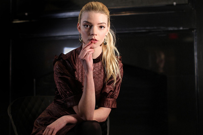 Anya Taylor Joy Background Image 2048x1365px