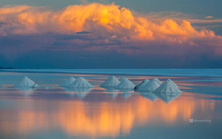 Salar De Uyuni Widescreen HD Wallpaper 1920x1200px