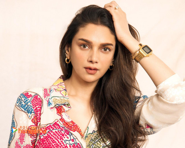 Aditi Rao Hydari HD Background 1280x1024px