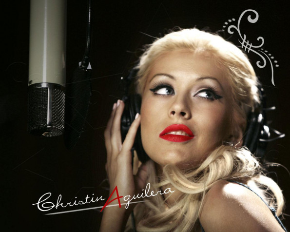 Christina Aguilera MacBook Background 1280x1024px