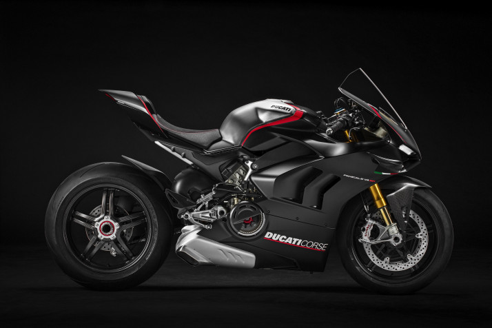 Ducati Panigale V4 Desktop Background 4000x2667px