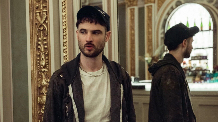 Tom Sturridge Desktop HD Background 1600x900px