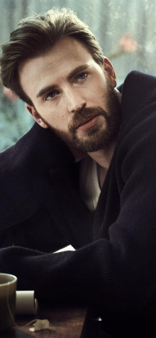 Chris Evans iPhone 14 Plus Wallpaper 1284x2778px