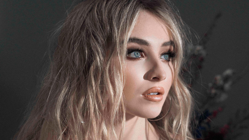 Sabrina Carpenter Desktop Background 7680x4320px