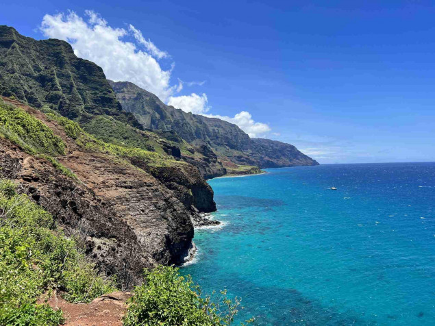 Na Pali Coast Desktop Wallpaper 2048x1536px