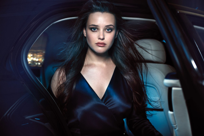 Katherine Langford MacBook Background 2000x1333px