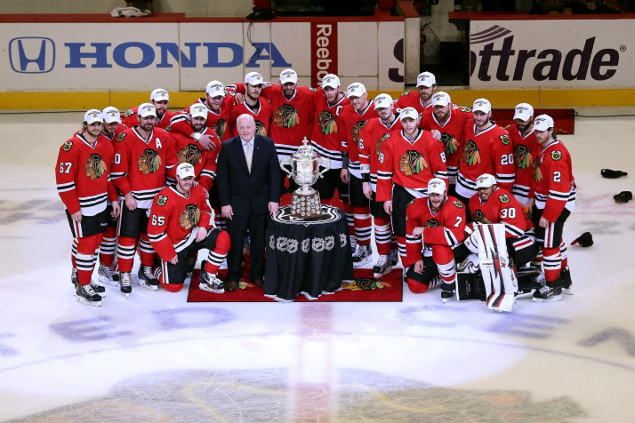 Chicago Blackhawks Desktop HD Wallpaper 2400x1600px