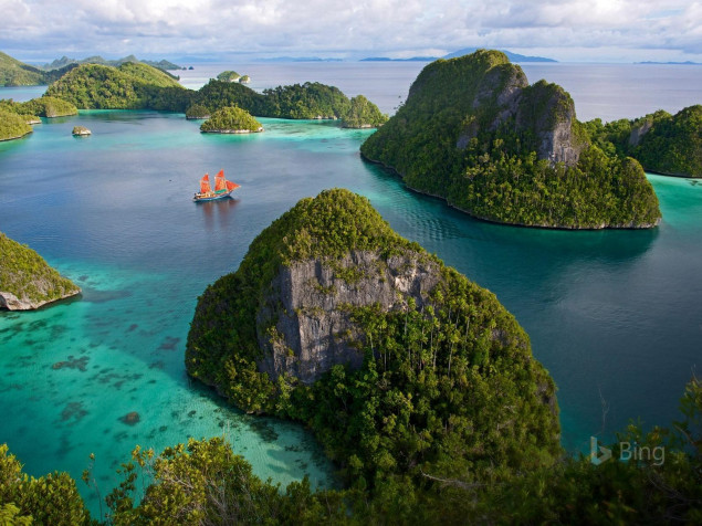 Raja Ampat Desktop HD Wallpaper 1600x1200px