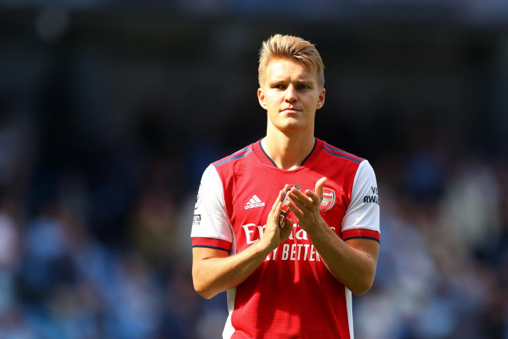 Martin Odegaard Desktop HD Wallpaper 2048x1365px