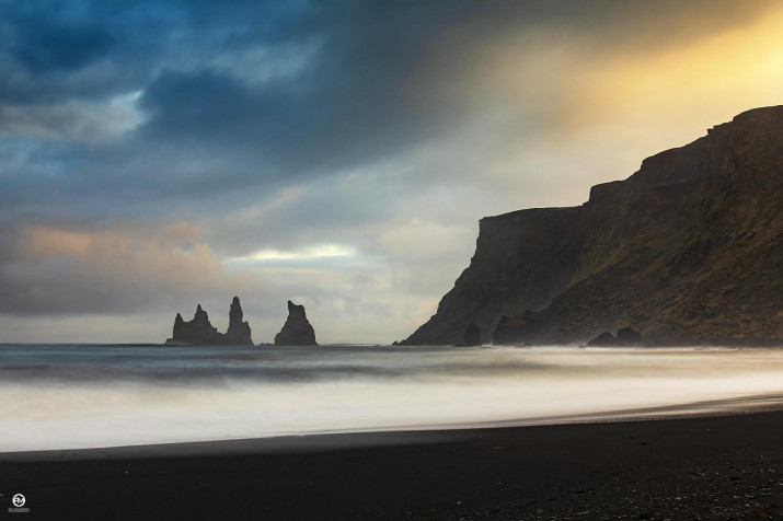 Reynisfjara Iceland MacBook Wallpaper 1400x933px