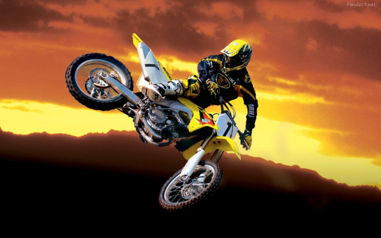 Dirt Bike Widescreen HD Wallpaper 1920x1200px