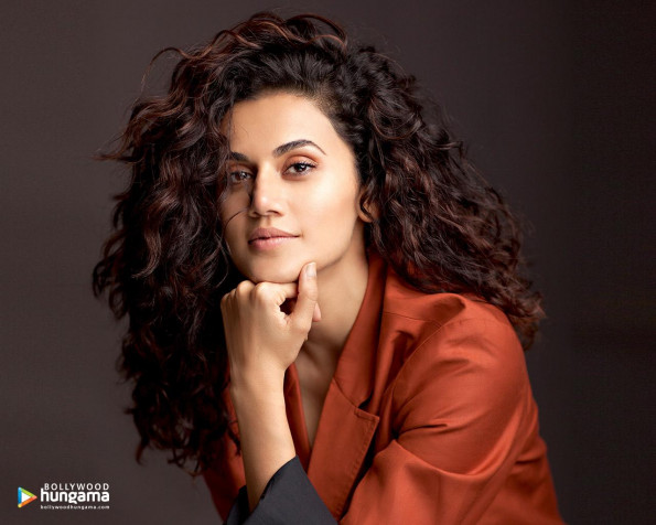 Taapsee Pannu Wallpaper Image 1280x1024px