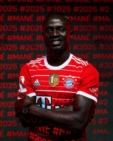 Sadio Mane Bayern Phone HD Background 1024x1280px