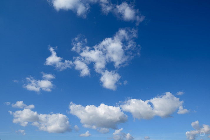 Beautiful Sky Clouds MacBook Background 1920x1281px