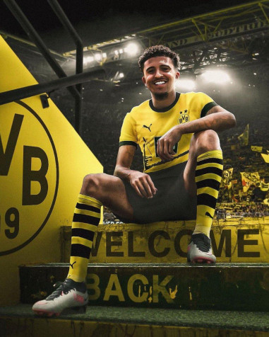 Jadon Sancho Phone HD Background 1170x1462px