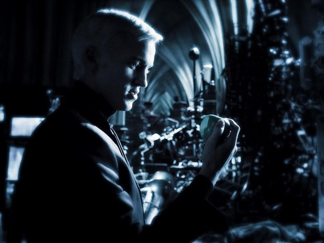 Draco Malfoy Hd MacBook Background 1024x768px